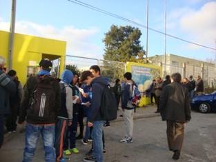 Escola Secundária Francisco Simões em Almada Estudantes exigem construção do pavilhão de Educação Física