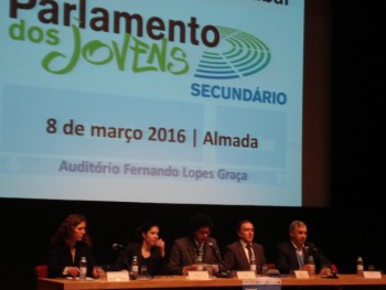 Sessão Distrital de Setúbal do Parlamento dos Jovens Participaram 82 alunos e alunas provenientes de 15 escolas