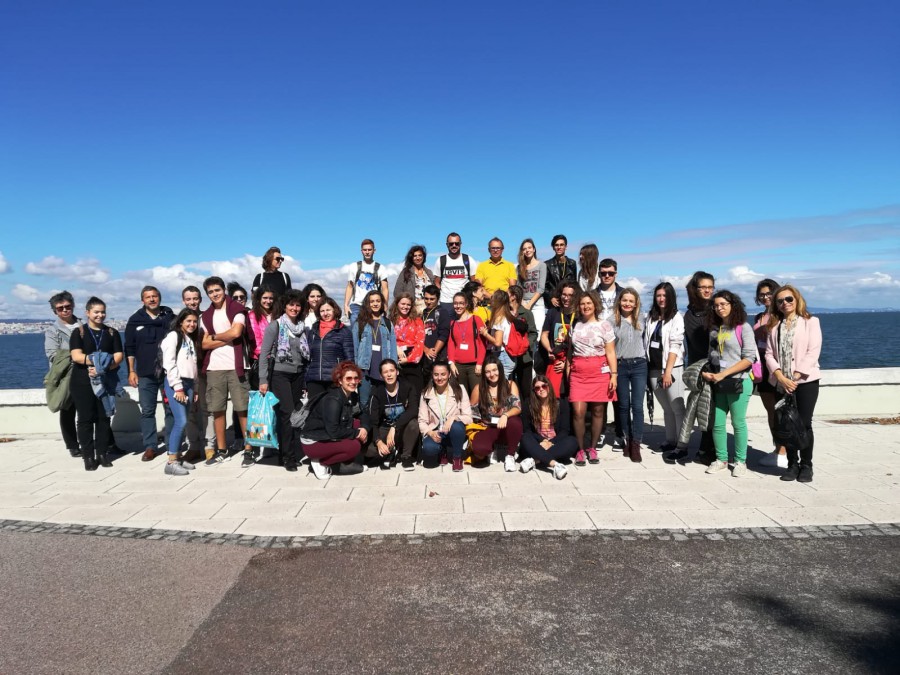 Agrupamento de Escolas de Santo André - Barreiro Promover o intercâmbio escolar entre alunos dos vários países participantes