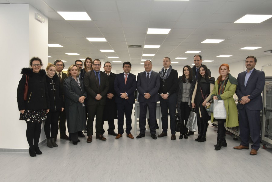 Ministro da Ciência da Sérvia visitou Politécnico de Setúbal Exemplos de ligação entre a academia e a indústria impressionaram comitiva