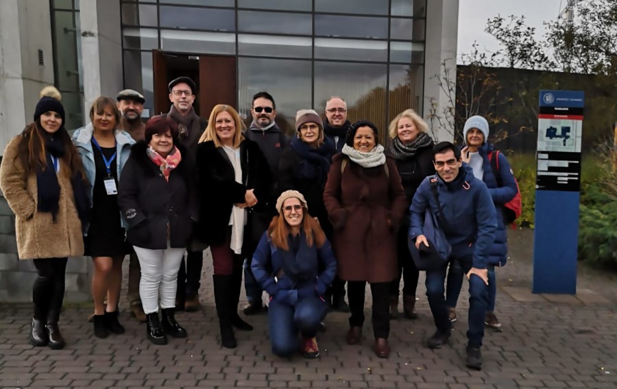 Formação de Professores dos Concelhos do Barreiro e Moita A Structured Educational Visit to Schools & Training Seminars in Iceland . Saber mais sobre sistema de educação na Islândia