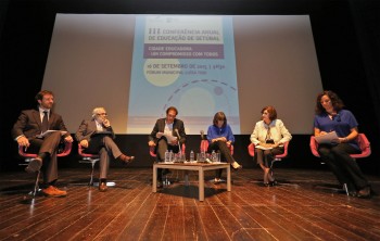 Maria das Dores Meira na Conferência Anual de Educação de Setúbal Afirmou «a necessidade de construção do Projeto Educativo Local»