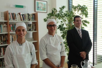Equipa de Restauração da Escola Técnica Profissional da Moita Serve em eventos promovidos pelo Alto Comissariado para as Migrações e pela Direção Geral de Estabelecimentos Escolares