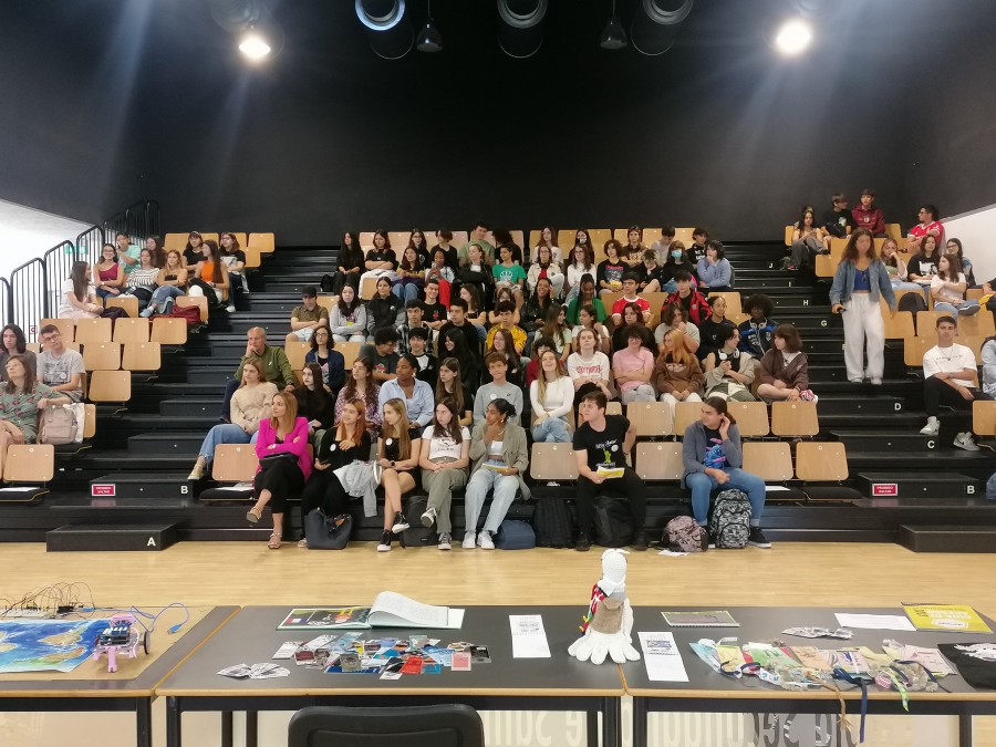 BARREIRO - Agrupamento de Escolas de Santo André Erasmus+ DemEUcracy for ALL chega ao fim!