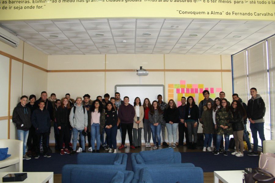 Moita - Consumer.TALKS da DECO Jovem para Alunos ETPM Sessão sobre a privacidade e segurança da Internet