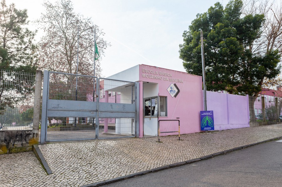Moita - Remoção das Coberturas de Fibrocimento nas Escolas de 2º e 3º ciclos e Secundária Aprovada por unanimidade a adjudicação da empreitada