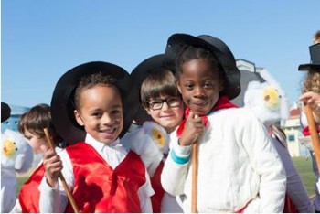 Desfiles de Carnaval das escolas no Seixal Participação de 31 instituições do ensino público e 17 instituições particulares