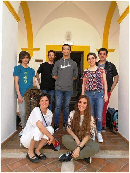 Barreiro - Agrupamento de Escola de Santo António A Matemática está em alta . Distinção para Professora e Alunos