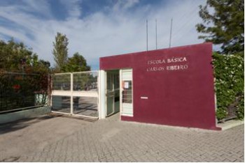 No Seixal 5 escolas aguardam construção de pavilhão desportivo escolar Acolhem aproximadamente 3 mil alunos que nunca contaram com pavilhões