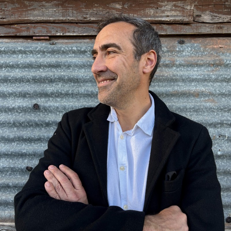 Vencedor do Prémio LeYa 2024 à conversa no Politécnico de Setúbal Nuno Duarte, autor de «Pés de Barro» convidado do Clube de Leitura