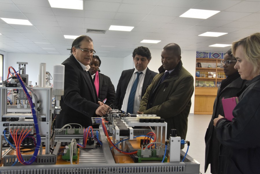 Setúbal - Presidente do Politécnico do Kwanza Sul (Angola) em visita ao IPS Cooperação nas áreas de Mecânica, Contabilidade e Enfermagem