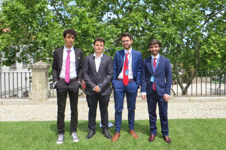 Parlamento Europeu dos Jovens: representação de Setúbal Uma das maiores organizações não-governamentais na área da educação cívica.