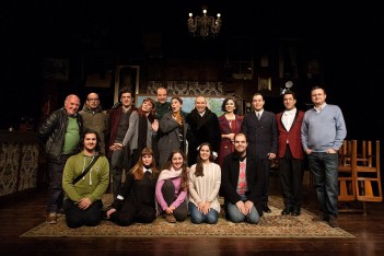«Hotel da Bela Vista» - Companhia de Teatro do Barreiro ArteViva Rir e reflectir sobre a ‘moral’ e o ‘estômago’ neste «eixo da terra» chamado Europa