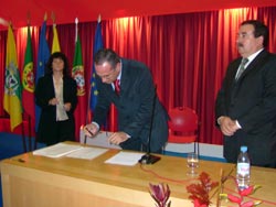 João Lobo – Presidente da Câmara Municipal da Moita “Ingratidão do governo em relação às autarquias”