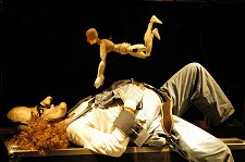 24º Festival de Almada - 4 a 18 de Julho Os espectáculos decorrem em 13 espaços diferentes