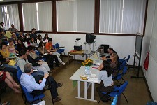 Feira das Profissões na Escola Secundária de Santo André – Barreiro Iniciativa traz faculdades e profissionais de diferentes áreas à escola