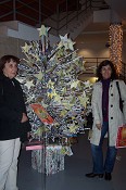Barreiro - Inauguração da Exposição “Árvores de Natal Recicladas” No concurso de Árvores de Natal com objectos reciclados, CERCIMB ganha 1º prémio