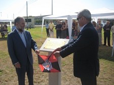 Abertura do atravessamento rodoviário Barreiro – Lavradio O reencontro da Fábrica com a Cidade, do Trabalho com a Cidadania . A fábrica abriu-se à cidade e deixou de ser um espaço murado