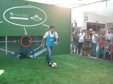 Forúm Montijo abriu as suas portas à "fábrica de sonhos" futebolísticos MULTI MALL MANAGEMENT ASSOCIA-SE À FOOTBALL DREAM FACTORY DE LUÍS FIGO