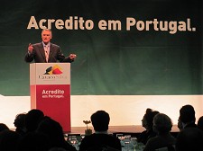Cavaco Silva faz campanha em Setúbal «Não tenhamos ilusões, Portugal precisa muito do estrangeiro»