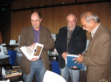 Café-Concerto Fórum José Manuel Figueiredo - Moita Câmaras Municipais poderiam influenciar as editoras