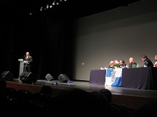João Lobo, Presidente da Câmara Municipal da Moita Livro Negro pintado de Verde acaba com a proximidade do Poder Local