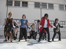 Um encontro de Gerações no Barreiro Dança da UTIB na abertura da Feira Pedagógica