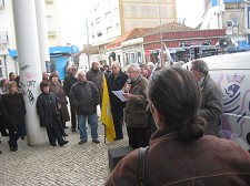 Caravana pela manutenção das oito freguesias no Barreiro Arrancou ao som de «Grândola Vila Morena»