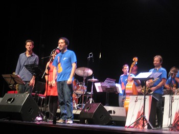 Concerto da Big Band da Escola de Jazz do Barreiro Os sons de «Grândola Vila Morena» na despedida de Yuri Gaspar
