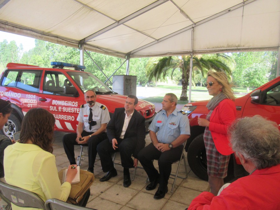 Lançar o desafio à população do concelho do Barreiro Façam-se associados das corporações de bombeiros