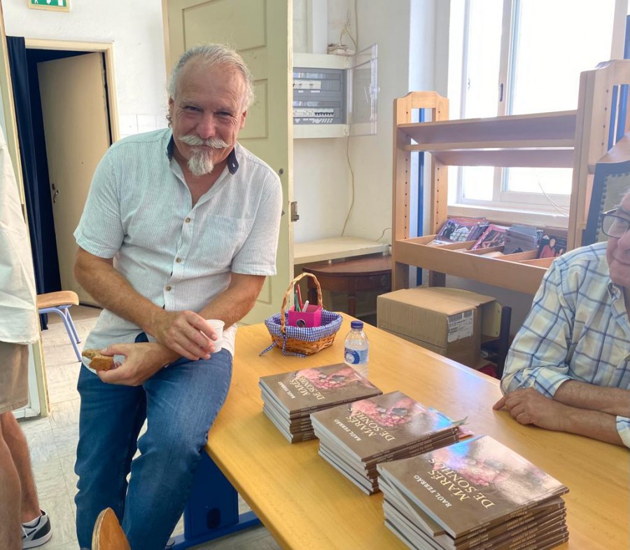 BARREIRO - Apresentação do livro “Marés de Sonhos” de Raúl Ferrão "Enquanto houver Marés de Sonhos, haverá sempre um Mar de Esperança”