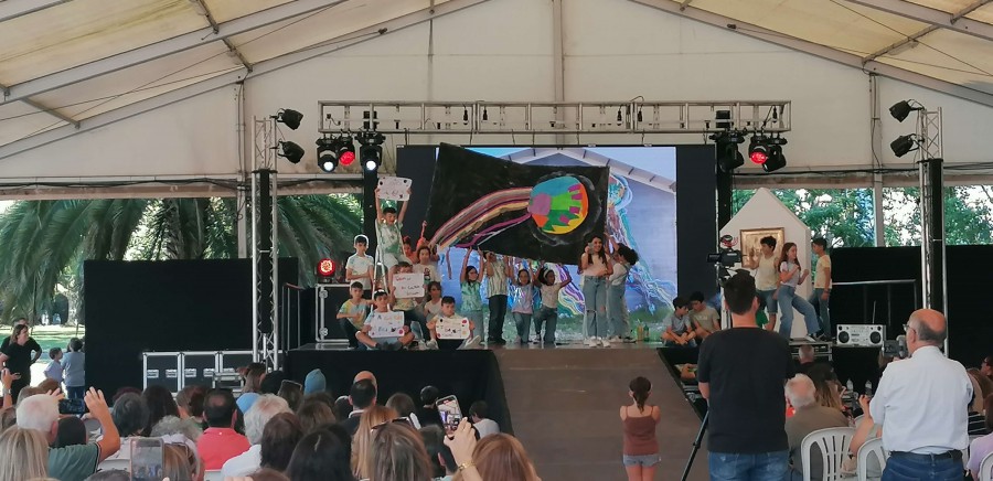 Barreiro - Colégio Brincadeiras ao Cubo Organizou dois espetáculos no Parque da Cidade