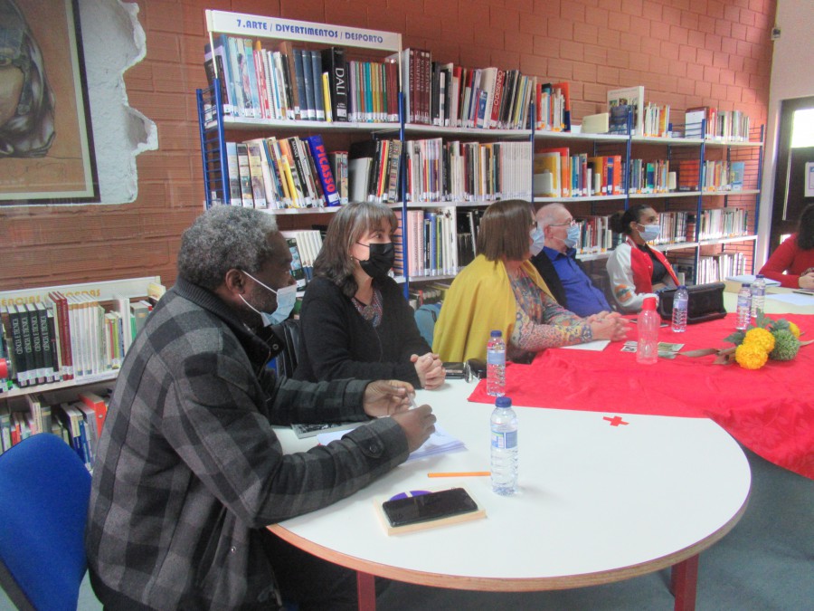 BARREIRO - Uma conversa sobre a Guerra Colonial na Escola de Casquilhos Ficou a mensagem para criarmos «Oásis de Paz»