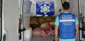 Capturada ilegalmente por embarcações no rio Tejo Apreendidos 1100 Kg de amêijoa japónica pela Polícia Marítima