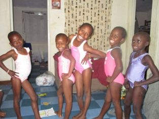 No Forum Barreiro «Bazar da Marta» Receita reverte para o projeto From Kibera With Love