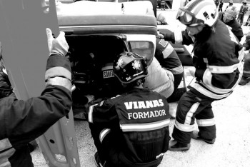 Barreiro ~Equipa vice campeã do mundo de Salvamento e Desencarceramento Ação de Formação nos Bombeiros Voluntários de Sul e Sueste