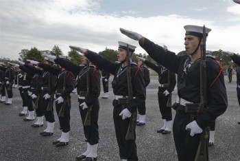 Na Escola de Fuzileiros - Barreiro JURAMENTO DE BANDEIRA DE FUZILEIROS E MERGULHADORES