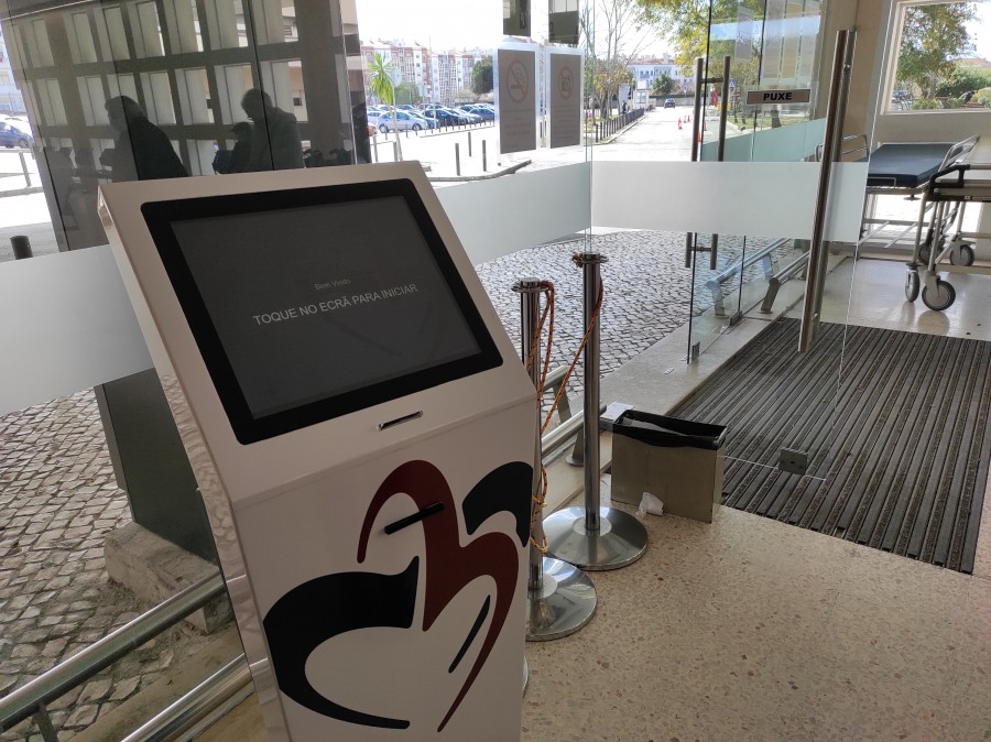 Centro Hospitalar Barreiro Montijo NOVO SISTEMA DE GESTÃO DE ATENDIMENTO NAS CONSULTAS EXTERNAS
