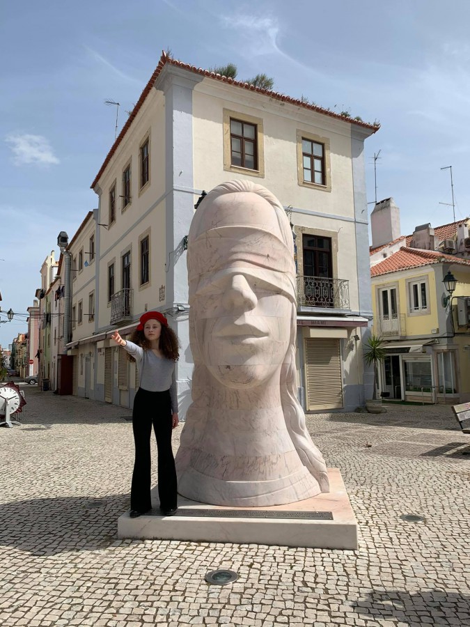 TOMA - Teatro Oficina Multi Artes - A Poesia saiu à rua num dia assim...» 25 de Abril Lançamento de vídeos online na página do Município de Setúbal