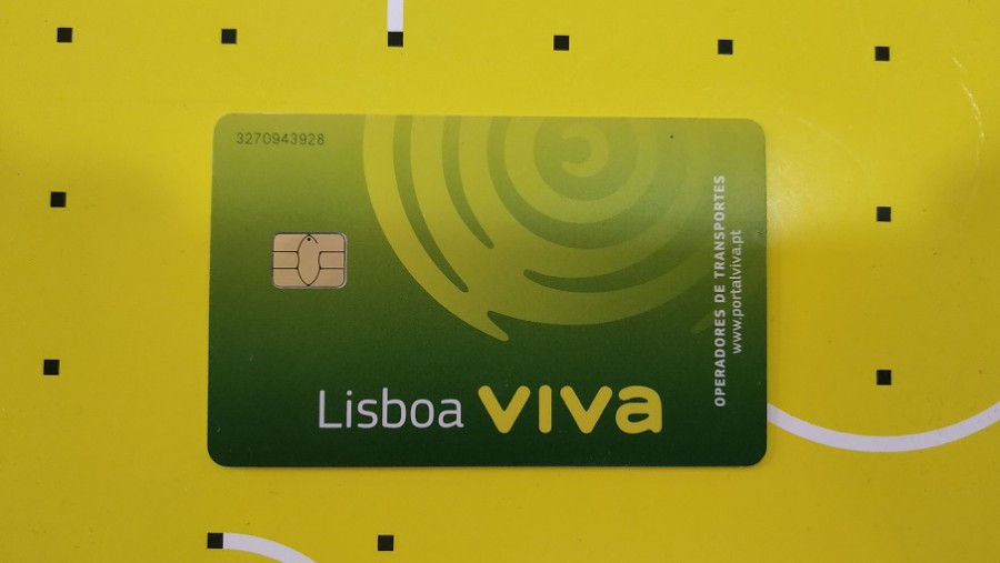 Novos quiosques vão emitir cartões Lisboa Viva em tempo real Os utilizadores têm apenas de ter consigo o cartão de cidadão