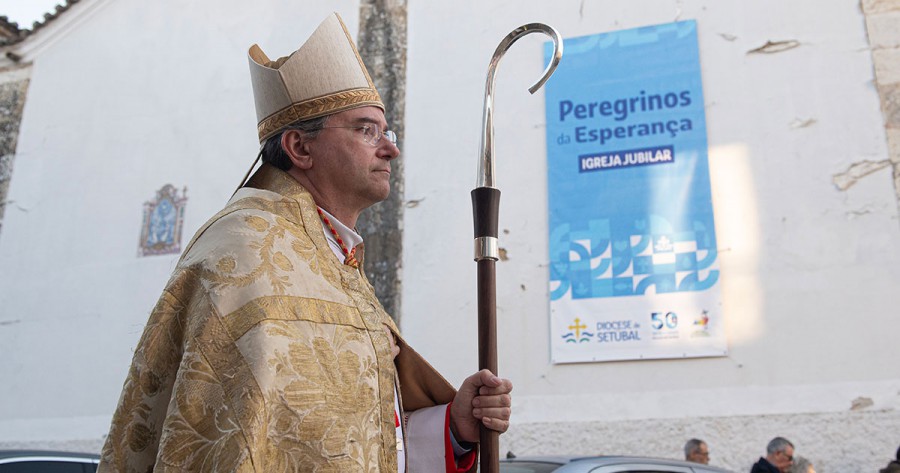 Bispo de Setúbal na abertura do Ano Jubilar Anuncia perdão de todas as dívidas individuais que existem à Diocese