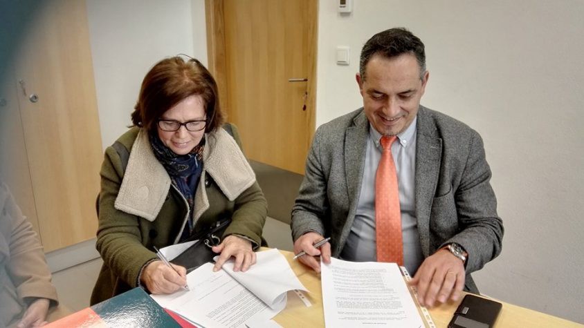 Barreiro - ASSOCIAÇÃO NÓS E CLÍNICA SAUDAVELMENTE INICIAM PARCERIA Protocolo celebrado também beneficia a comunidade