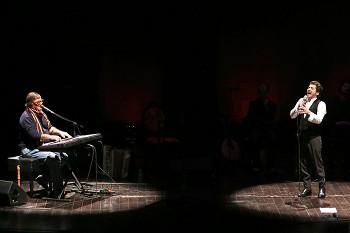 Em Setúbal José Cid juntou a sua voz ao canto de Perdigão Concerto homenageou poetas, músicos e compositores, de Espanha ao Brasil e Portugal