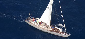 SALVAMENTO DE 8 TRIPULANTES DO VELEIRO «BUCCANEER»