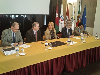Bombeiros Voluntários de Setúbal Protocolo de cooperação no âmbito do futuro Centro Internacional de Gestão da Emergência