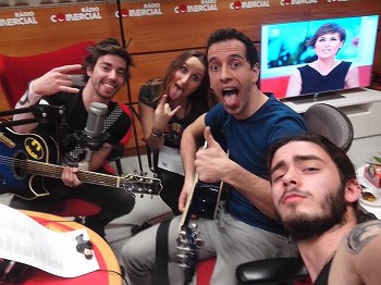 Caelum´s Edge rock espacial do Barreiro Foi cantar os parabéns à Comercial