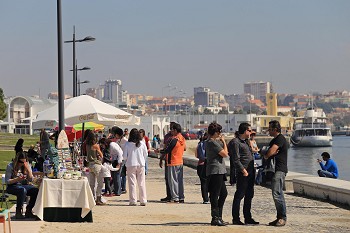 Setúbal - STB Urban Market Vestuário em segunda mão, artigos vintage, artesanato
