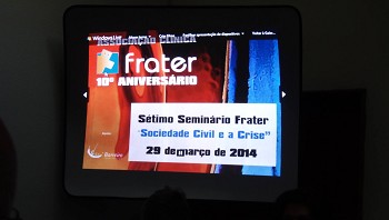 Barreiro – Frater SEMINÁRIO «Sociedade Civil e a Crise» Desencadear acções nos espaços públicos que estimulem a participação