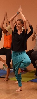 Yoga para crianças na nova Casa do Elefante em Setúbal Através de uma história e de jogos introduz posturas de Yoga