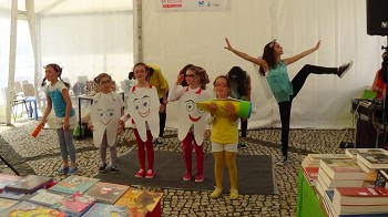 No concelho do Seixal AS CORES NA FEIRA DO LIVRO DA AMORA
